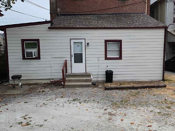 4th image of 1124 S 3rd St #11089875