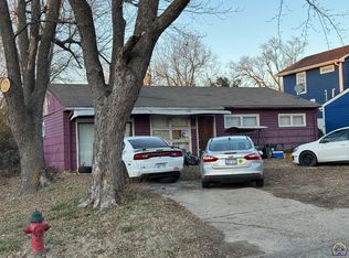 1714 SE 24th St, Topeka, KS 66605