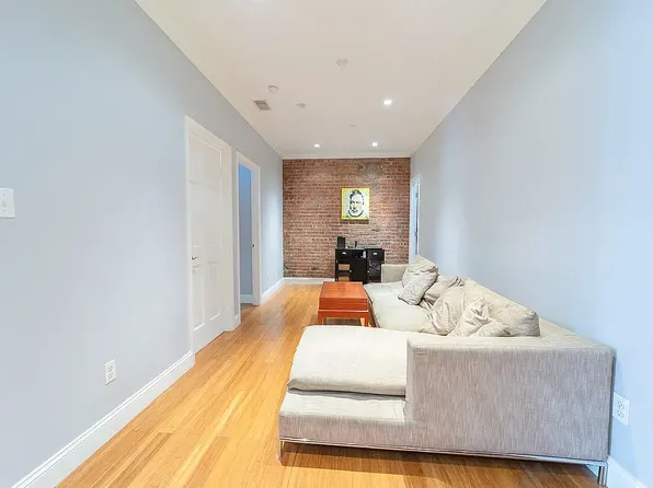 27 East 7th Street image 1 of 15