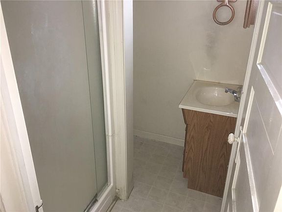 4th image of 1405 Jefferson Ave