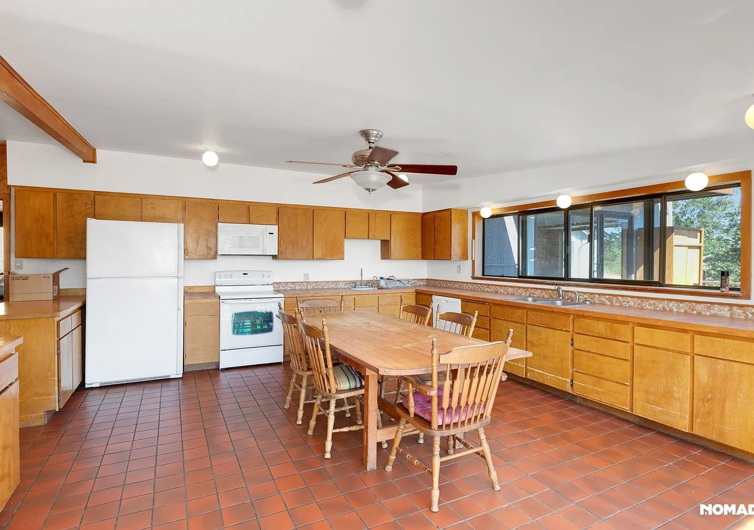 Soulful Mountain Sanctuary in Ashland - Available September 1st! — Photo 2