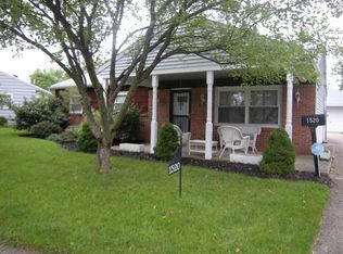 1520 Falke Dr, Dayton, OH 45432