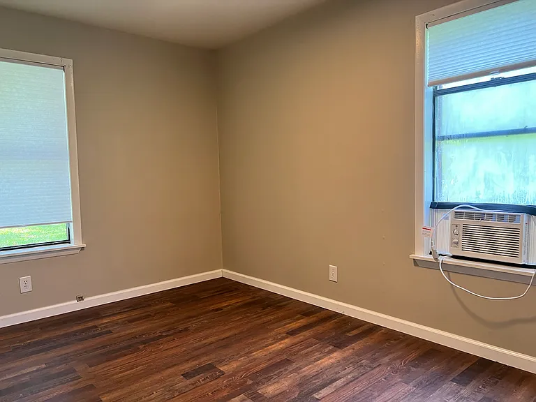 822 Barkley Rd — Photo 9