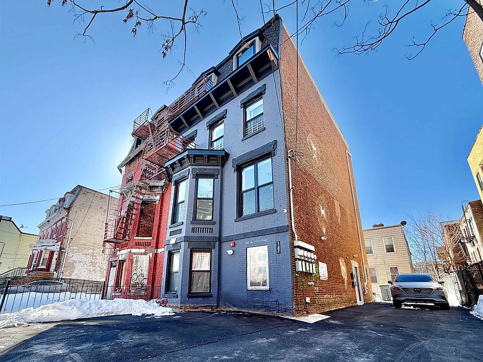 1st image of 147 Grant Ave Floor 2