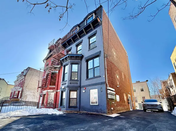 147 Grant Avenue image 1 of 21