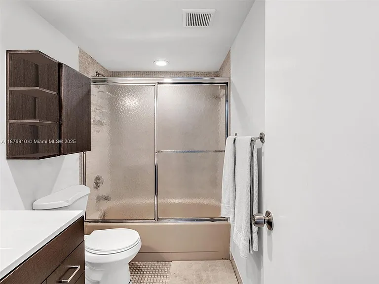 20401 NE 30th Ave #310-8 — Photo 17