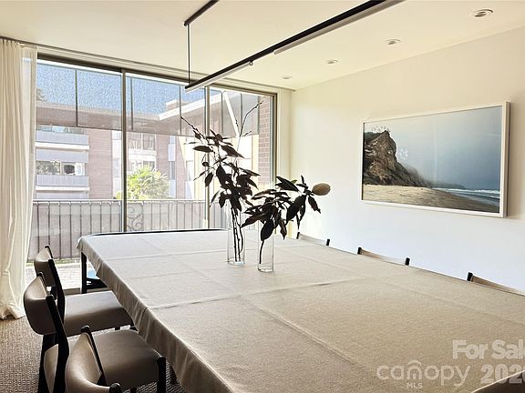 3rd image of 1300 Queens Rd