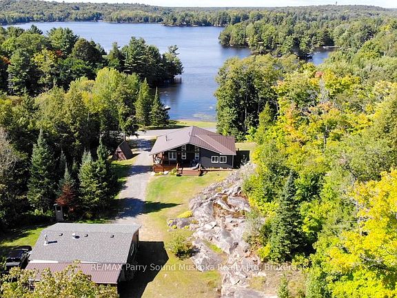 5th image of 127 Burnetts Rd