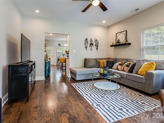 2nd image of 309 E Georgia Ave