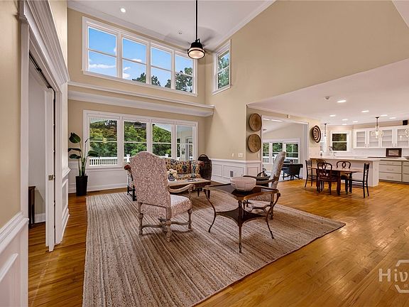 2nd image of 121 Greenview Drive