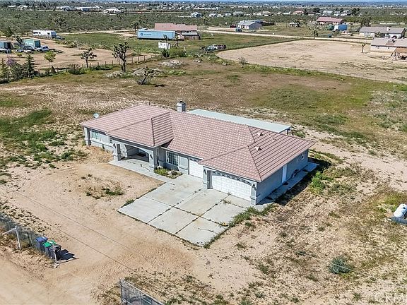 3rd image of 7576 Sunset Rd