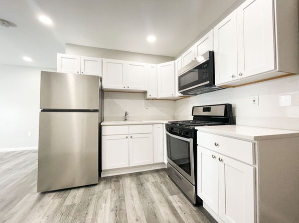 135 Andover St #2R
