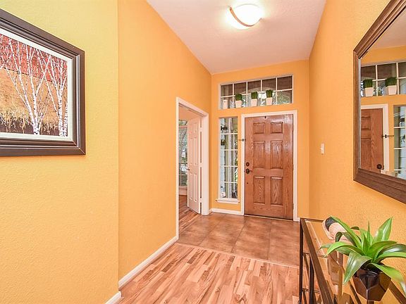 4th image of 2518 Lake Dale Ln