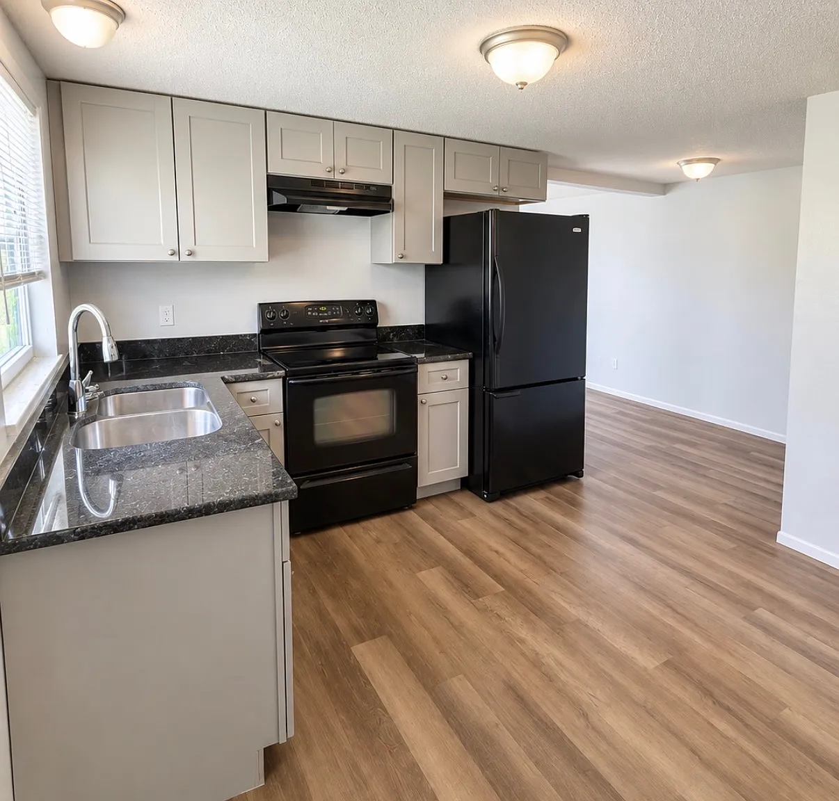 2 bed, 918 sqft, $1,400 — Photo 4