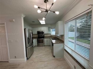 2611-2611 Regalia Way, Hollywood, FL 33026