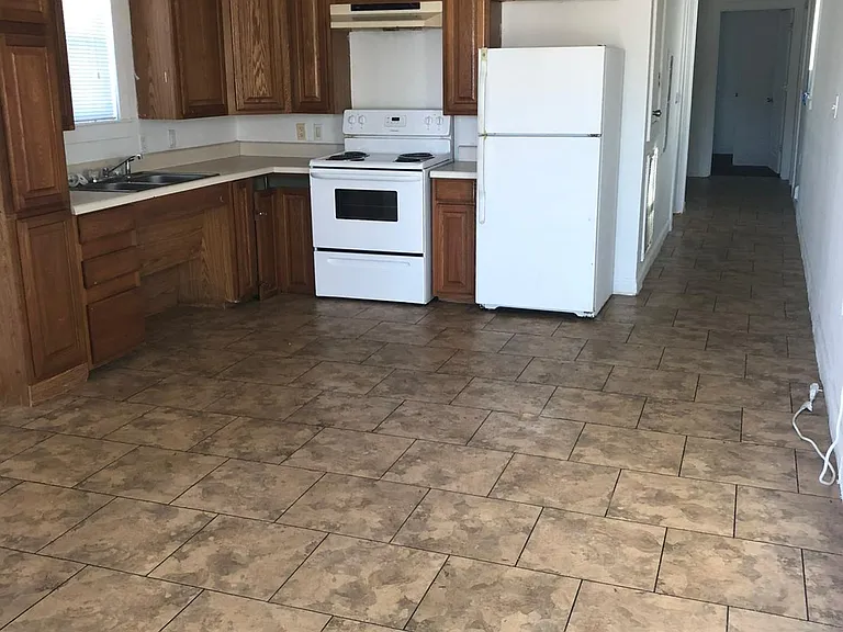 20010 Gardenia Ln #20006 — Photo 2