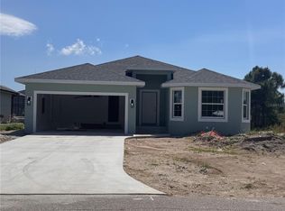 197 Baytree Dr, Rotonda West, FL 33947