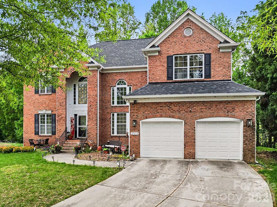 1st image of 2516 River Oaks Dr