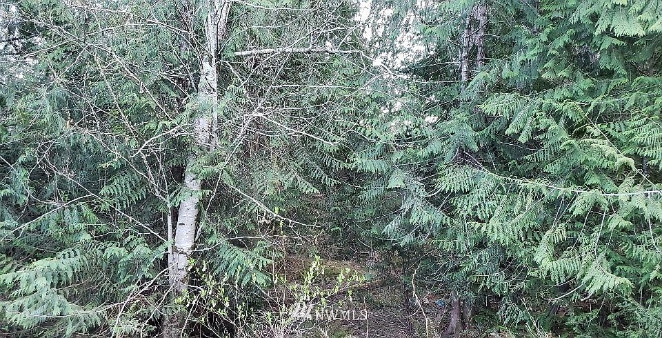 1st image of 350 E Dartmoor Dr