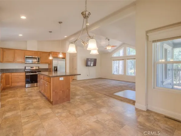 14565 Coutolenc Rd, Magalia, CA 95954