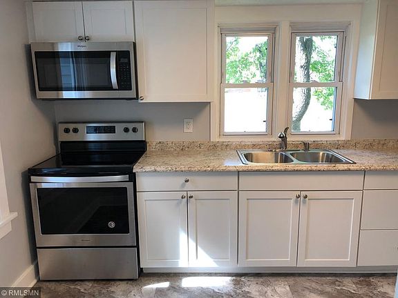 2nd image of 403 Park Ave NW