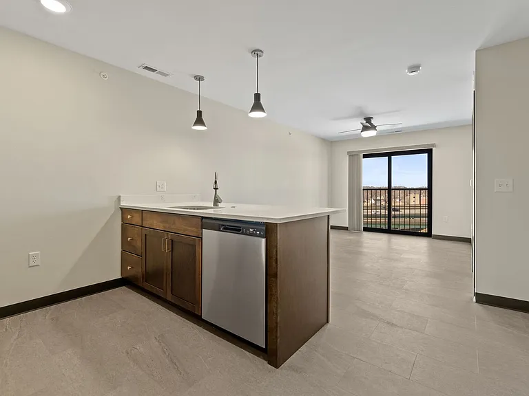 275 Lofts at Kingston Yard — Photo 6