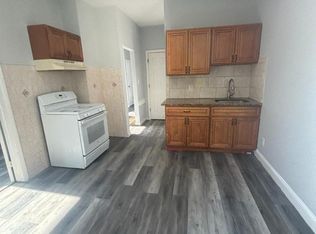 218 E 9th Ave, Roselle, NJ 07203