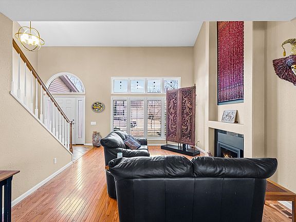 2nd image of 2808 Woodridge Rd