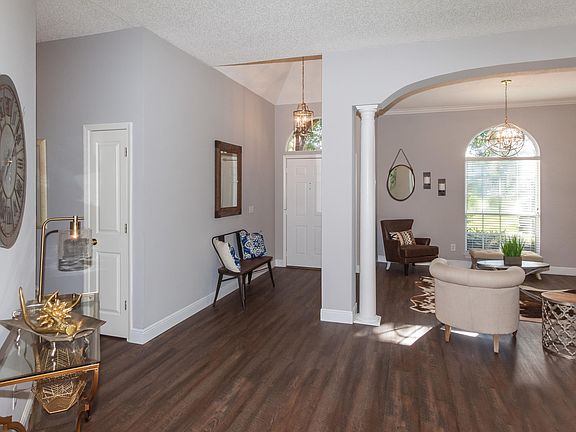 3rd image of 5249 Oxford Crest Dr