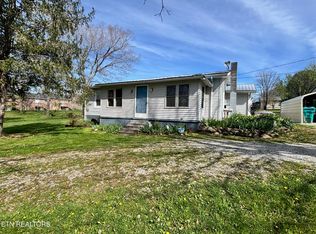1012 4th St, Crossville, TN 38555