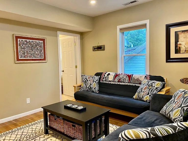 61 Callender Ave #2 — Photo 10