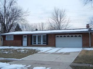 1026 Terracewood Dr, Englewood, OH
