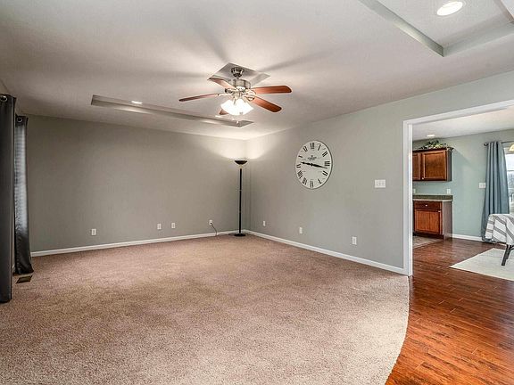 4th image of 1101 California St