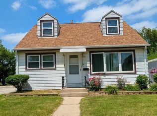 5800 W Custer AVENUE, Milwaukee, WI 53218