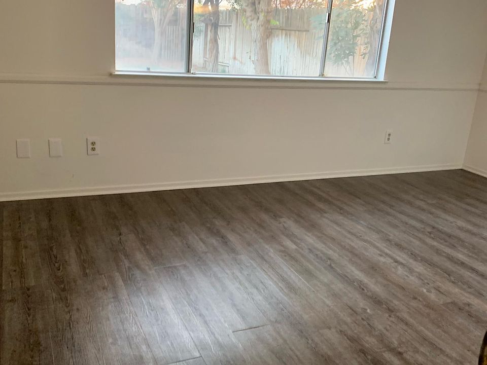 2nd image of 2405 Miria Dr