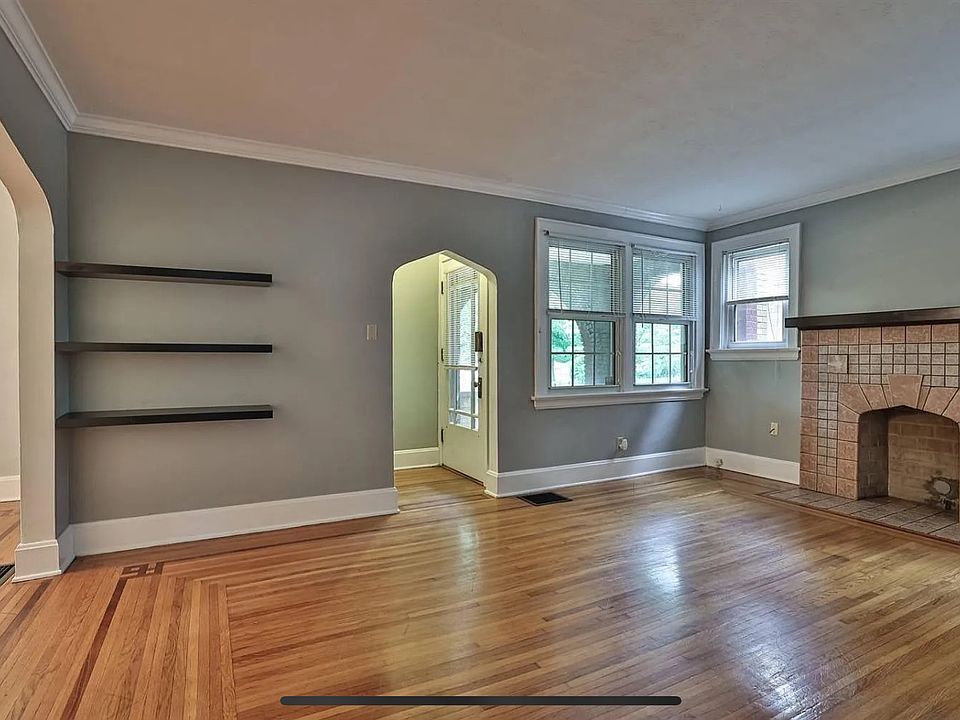 1st image of 1006 Kreis Ln Unit 1