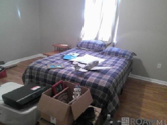 4th image of 432 Southdown West Blvd