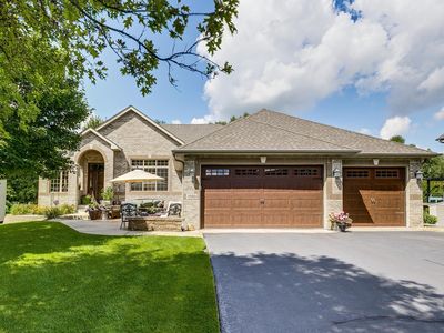 1559 Stoneybrook Dr, Lino Lakes, MN, 55038