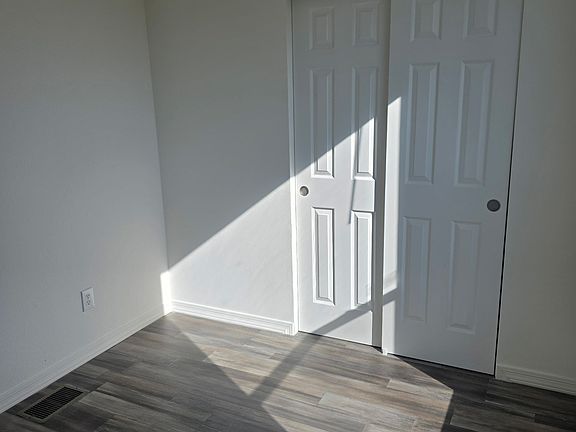 2nd image of 2805 Alta Dr #B