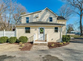 358 Bar Harbor Rd, Pasadena, MD 21122