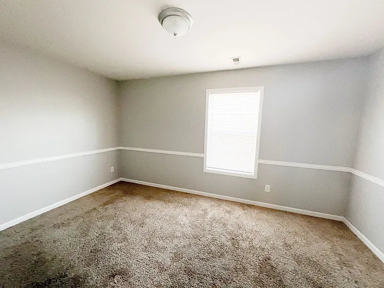 2279 McCormick Ln #B — Photo 11