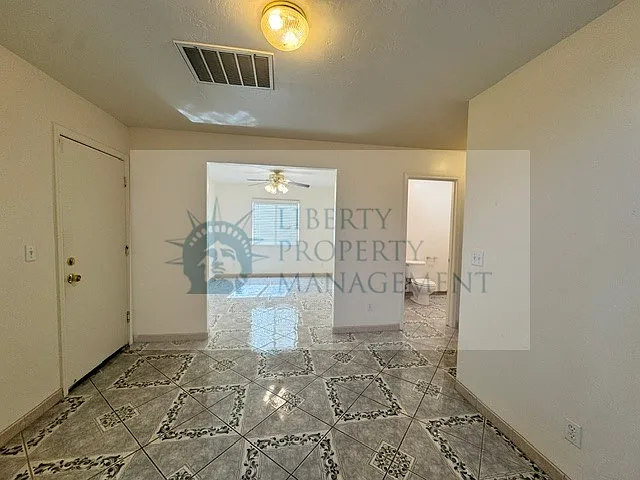 6206 E Bellaire Way — Photo 6