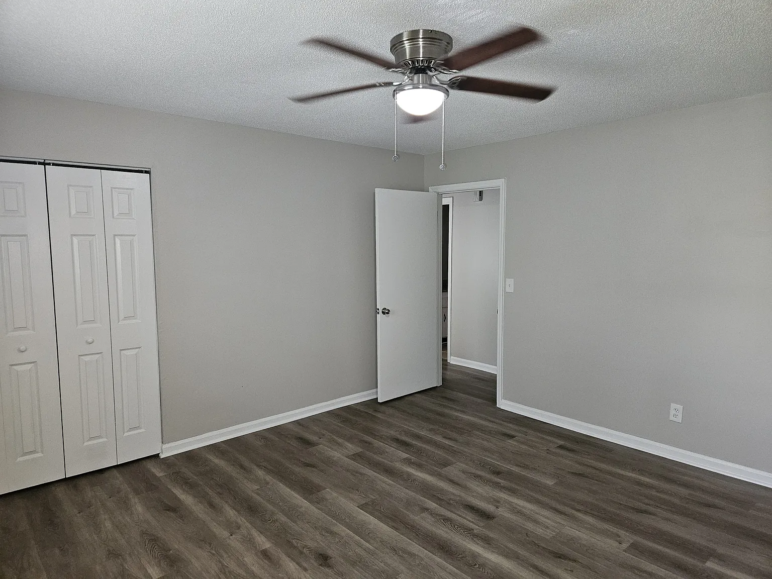 1108 Thomas Lane - A — Photo 3