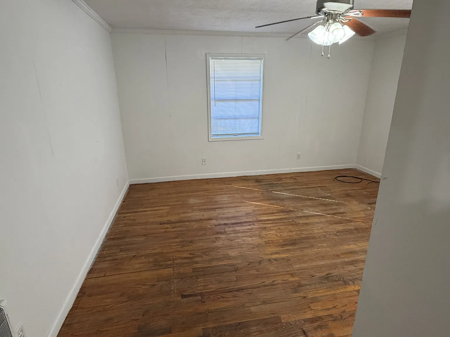 2 bed, 920 sqft, $800 — Photo 1