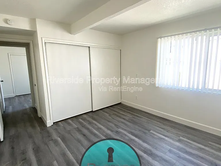 1221 Villa St #A — Photo 11