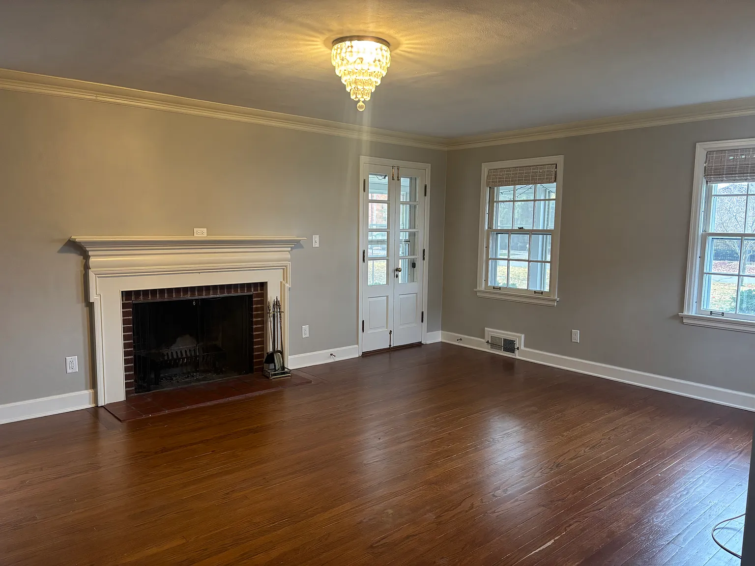 3 bed, 1.5 bath, 2580 sqft, $2,800 — Photo 3