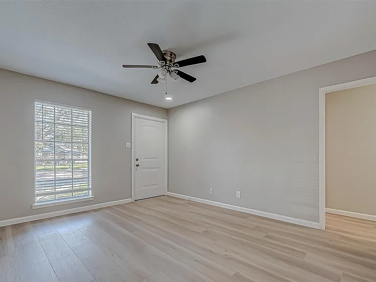 7315 Housman St — Photo 30