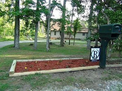 5852 Ladysmeade Ln