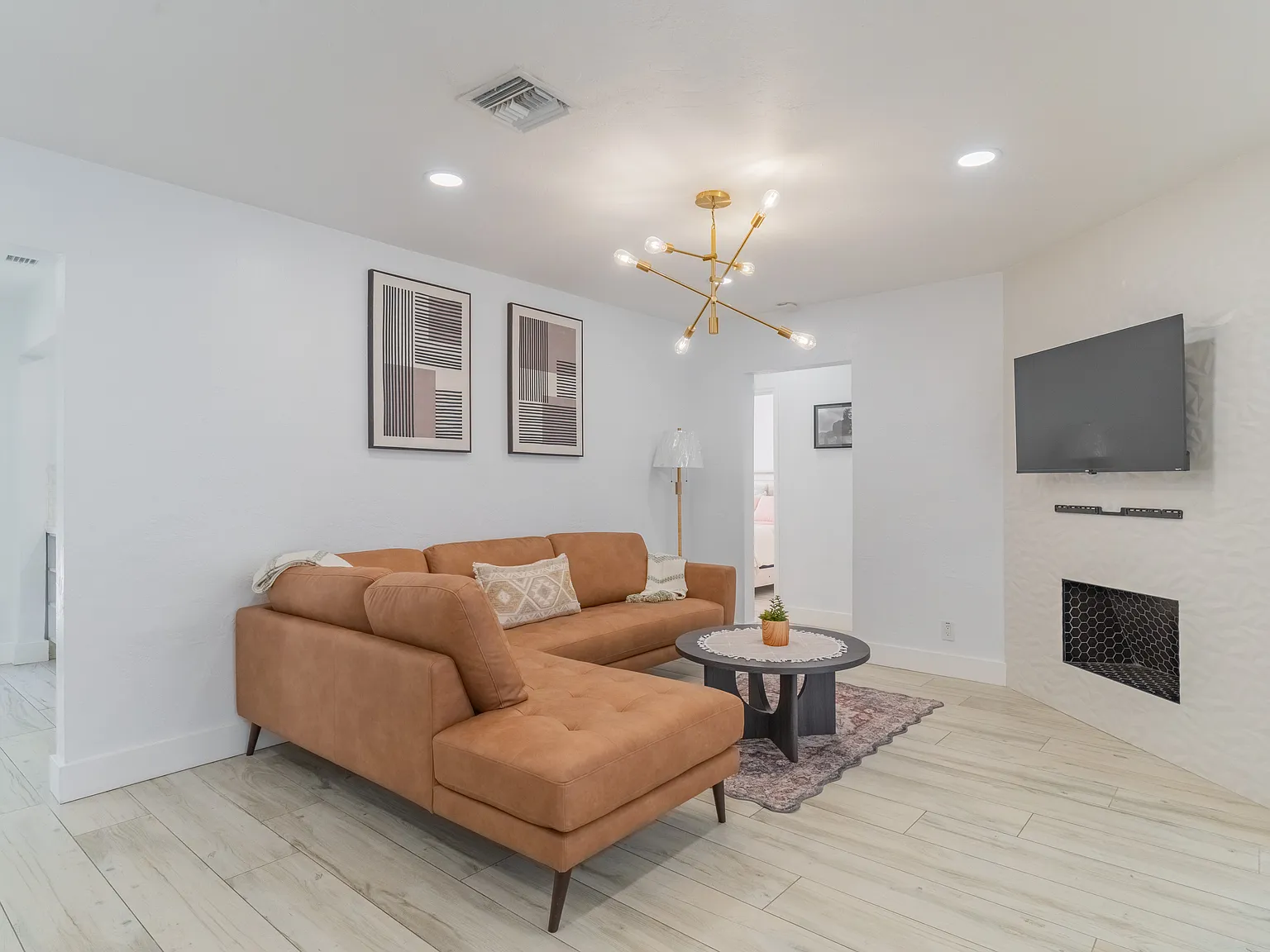 2 bed, 1410 sqft, $5,100 — Photo 4