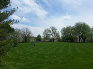 2809 Claiborne Cir, Urbandale, IA 50322